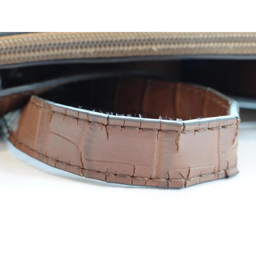 Brown Leather Women's Crossbody Bag with Multiple Zippered‎ Compartments - Picture 8 of 8